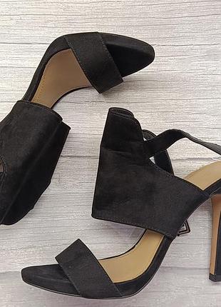 Жіночі босоніжки zara (40 розмір)