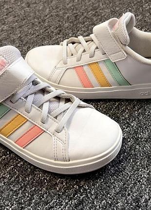 Дитячі кросівки adidas 2