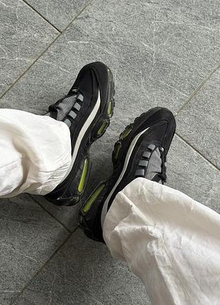 Кросівки чоловічі nike air max 95 чорні з салатовим кеды кроссовки