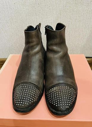 Італійські шкіряні черевики stelle monelle з заклепками, р. 39 (made in italy)