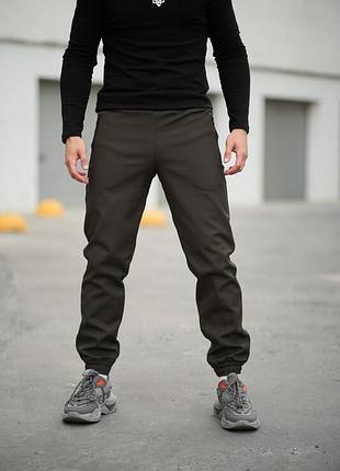 Зимові джогери intruder softshell basic кольору хакі