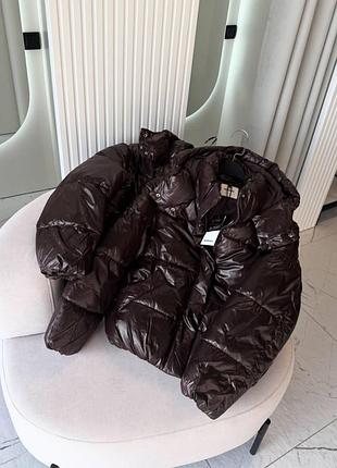 Пуфер bershka шоколадний з капюшоном