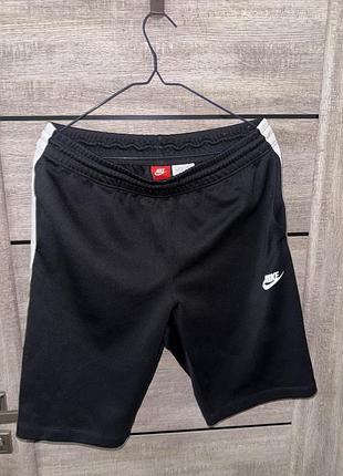 Шорти чоловічі nike
