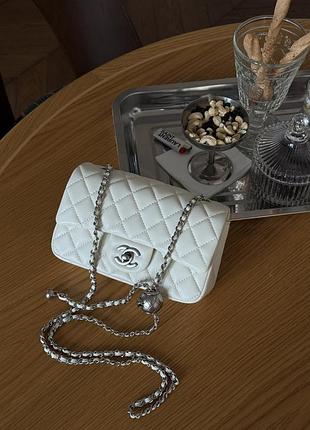Classic 1.55 small single flap in milk/silver магнитная коробка