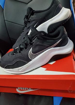 Кросівки чоловічі nike legend чорні, розмір 42.5