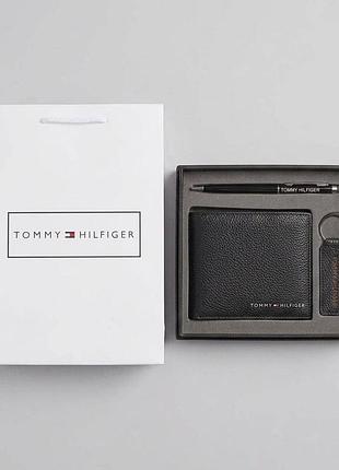 Кошелек tommy hilfiger мужской цвет черный, кошелек томми хелфигер, tommy hilfiger, портмоне tommy, черный кошелек
