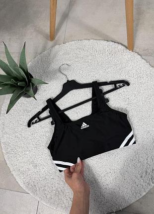Топ від adidas