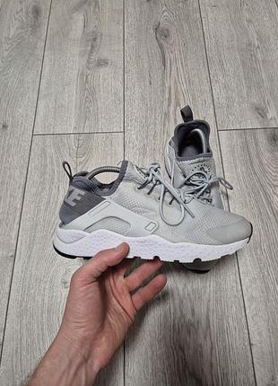 Жіночі кросівки nike air huarache run ultra 38,5 розмір