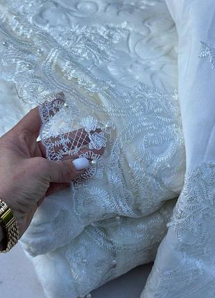 Роскошное покрывало - одеяло с кружевом, мустанг