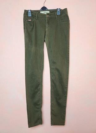 Оливкові джинси скінні жіночі hollister / розмір w27 / eu 38 (s)
