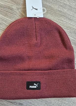 Puma шапка  ess mid crown beanie ruby shimmer