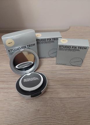 Кремова крем-пудра mac studio fix tech cream-to-powder foundation у відтінку nw10.