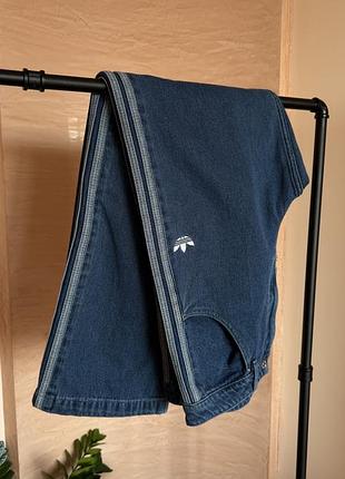Джинси чоловікам adidas originals denim pant, розмір m (33), артикул jc6234