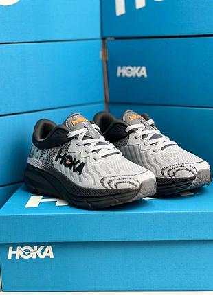 Жіночі кросівки hoka challenger art 7