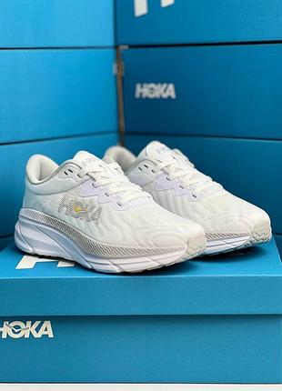 Жіночі кросівки hoka challenger art 7