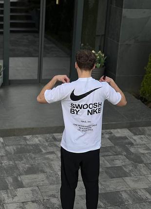 Футболка чоловіча nike big swoosh біла бавовняна літня теніска найк біг свуш спортивна на літо (b)