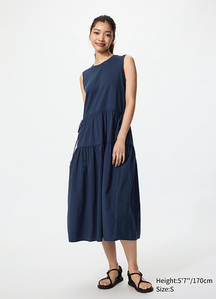 Многоярусное комбинированное платье без рукавов uniqlo