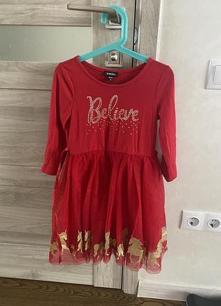 Сукня для дівчинки новорічна червона з написом believe