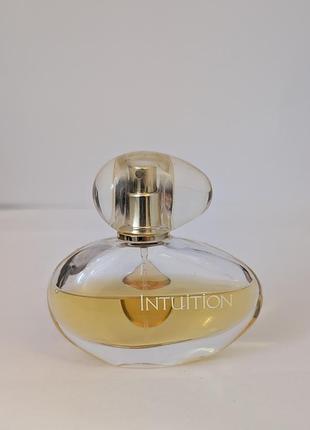 Парфюмированная вода estee lauder intuition.