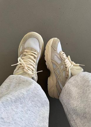 Asics gel-1130
white birch 9