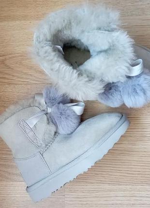 Уггі для дівчаток ugg сірі з помпонами