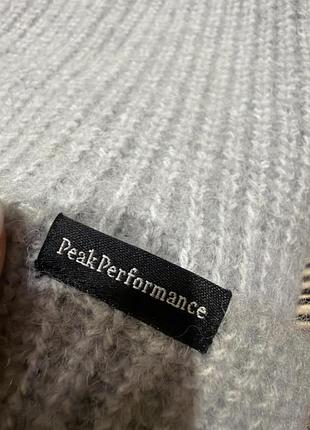 Шапка від бренду peak performance 2