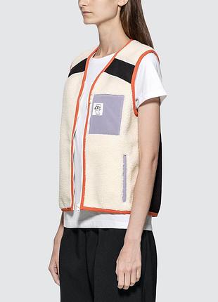 Жилет a.p.c. x brain dead fleece gilet.
оригинал