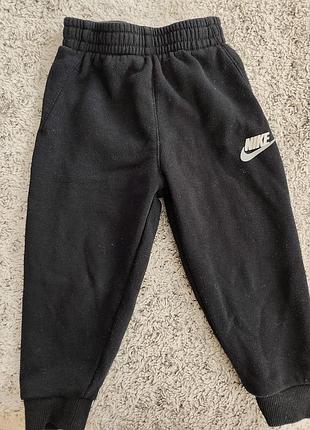 Штани для хлопчиків nike спортивні чорні