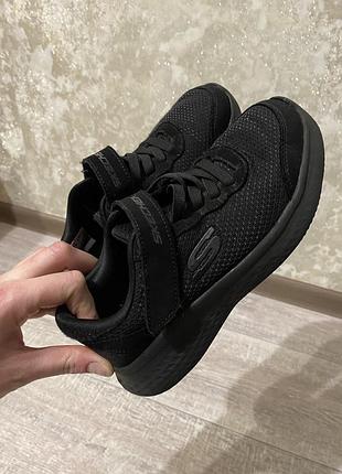 Кросівки skechers чорні 4