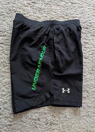 Шорты under armour, size m стан идеальны, есть внутренние трусы, полупояс резинка 35-45 бедер 60 длина 44