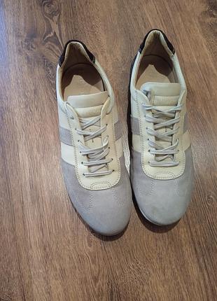 Продам чоловічі замшево-шкіряні кросівки бренду navyboot