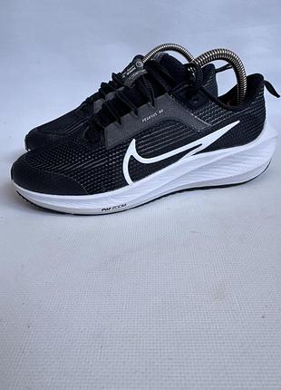 Кросівки nike