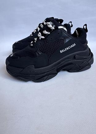 Кросівки balenciaga original 
немає устілки