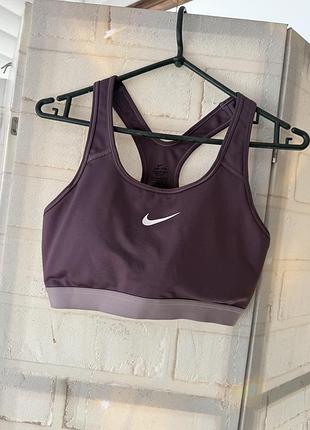 Спортивний топ nike оригінал л