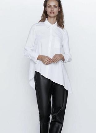 Асиметрична блуза бренду zara