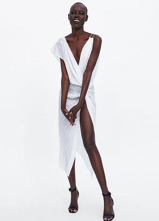 Легка сукня від zara