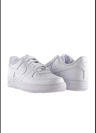 Кросівки жіночі nike air force 1 білі 37.5 розмір