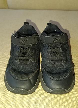 Дитячі оригінальні кросівки nike