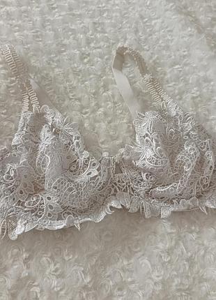 Белый бюстгальтер ажурный бюст кружевной лиф кружевый bpc lingerie 40d 90d 85e