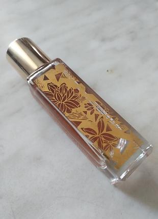 Рарітет! дорожня версія аромату lancome grands crus roses bereranza
lancome grands crus roses berberanza