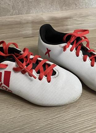 Дитячі кросівки adidas — ідеальний стан!