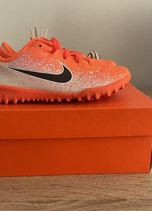 Футбольні сороконожки nike mercurial vapor 12 academy tf