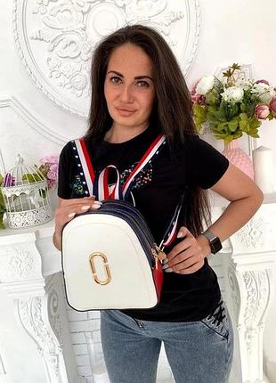 Стильні маленькі рюкзачок виміри є настильні маленькі рюкзачок виміри є на фото присутній дефект фото присутній дефект