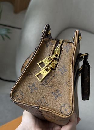 Сумка onthego east west monogram reverse canvas 6