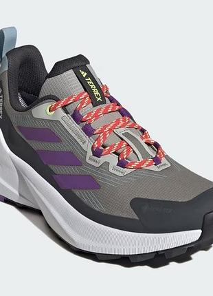 Кросівки жіночі adidas terrex сірі з фіолетовим 38 розмір