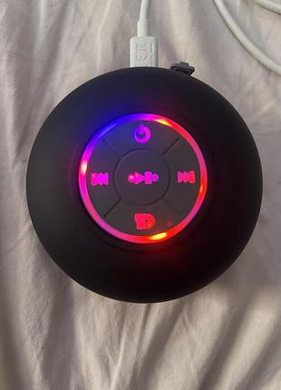 Портативна бездротова bluetooth колонка з присоскою