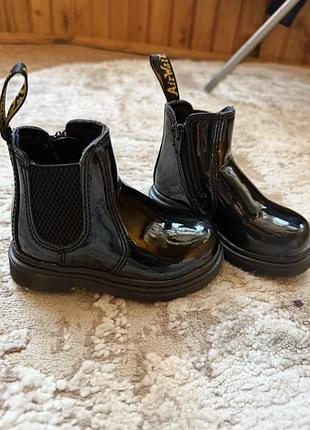 Чоботи дитячі dr. martens чорні, розмір 21,5