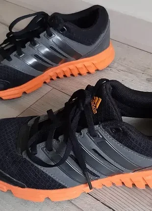 Кросівки adidas (р.38) 4