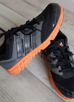 Кросівки adidas (р.38) 2