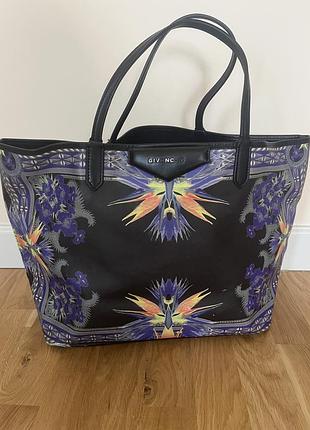 Жіноча сумка givenchy